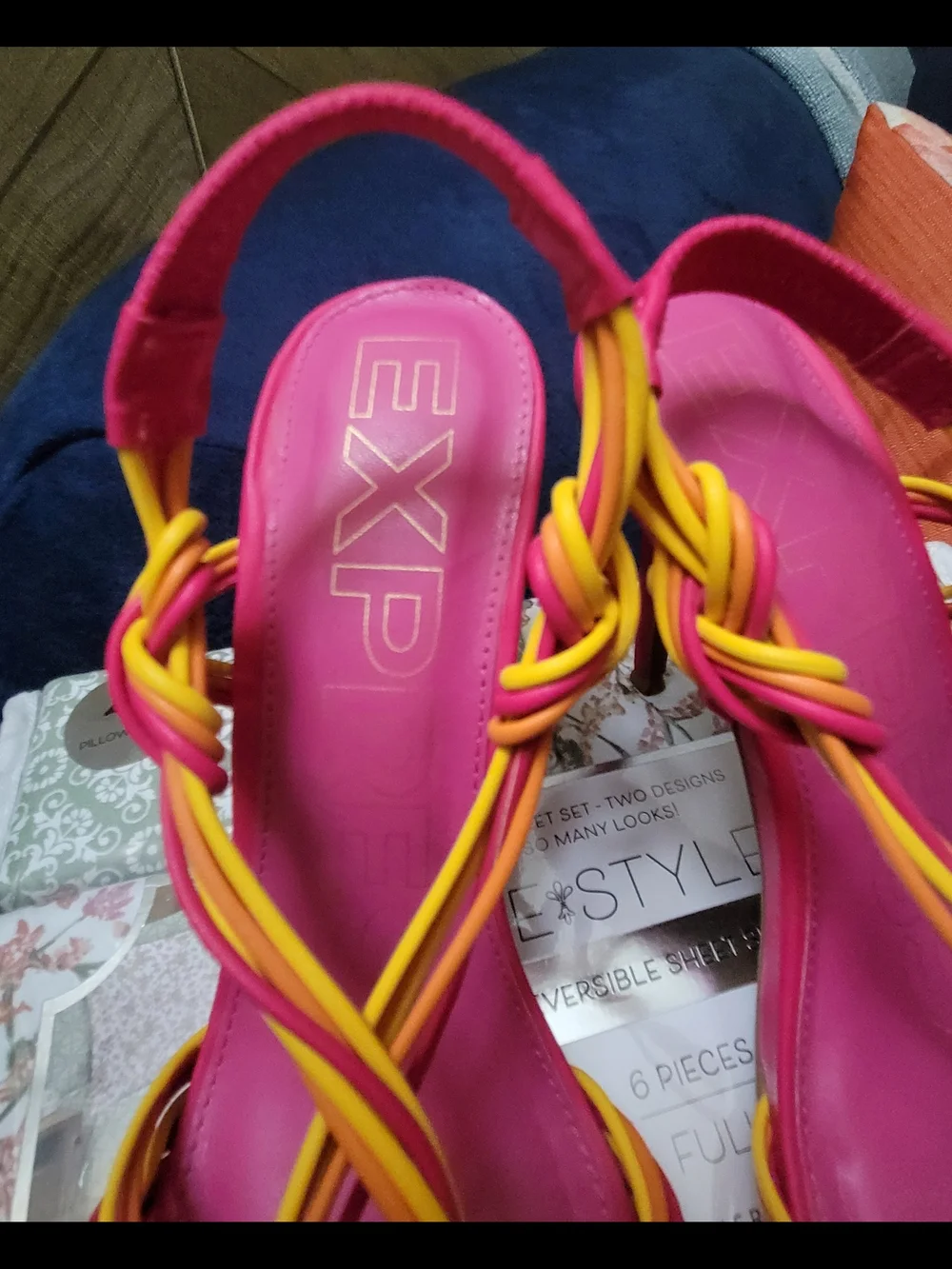 Express bright pink